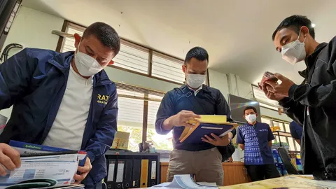 จับปลัดอำเภอ