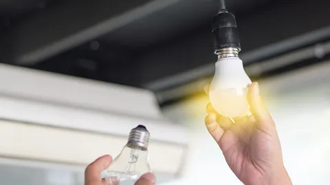 กทม. เปลี่ยนไฟส่องสว่าง 50 เขต เขตละ 400 ดวง