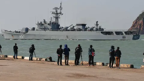 หาร่าง 5 ทหาร ร.ล.สุโขทัย วันที่ 19 ไม่พบ ญาติพลฯอับดุลอาซิส สวดดุอาอ์ขอพร