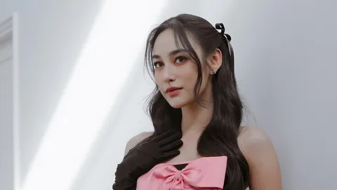 “นาว-ทิสานาฏ” เตรียมแพ็กกระเป๋ารอบินเรียนออสเตรเลีย “นิว” ห่วงไปอยู่เป็นเพื่อน (คลิป)