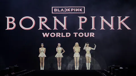 BLACKPINK จัดเต็ม โชว์จัดเต็มสมมงเกิร์ลกรุ๊ประดับโลก