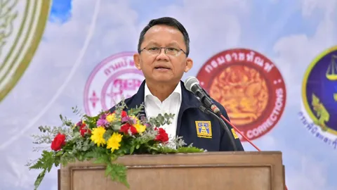 ยธ.มอบเงินเยียวยาเหยื่อไฟไหม้ "Mountain B" รอบ 3 ยันไม่เคยทอดทิ้ง ปชช.