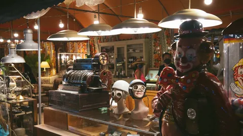 เที่ยวตลาดนัดเท่ๆ  ‘เมด บาย เลกาซี่ ฟลี มาร์เก็ต’ ฝีมือของคนตามหางานในฝัน