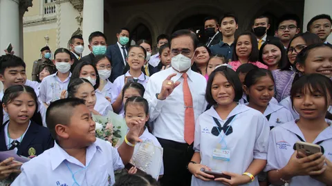 “ลุงตู่” มอบโอวาทเยาวชน ขอมีภูมิคุ้มกันรู้เท่าทัน หวังเป็นผ้าขาวที่มีคุณภาพ