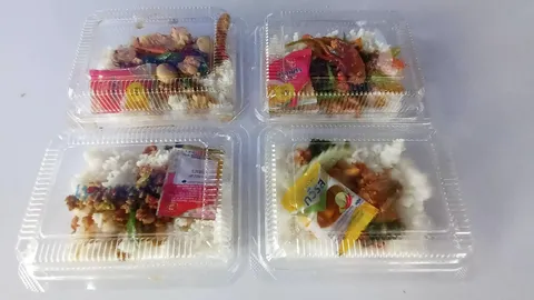 อร่อยสุดคุ้ม ข้าวกล่อง อาหารตามสั่ง ราคา 10 บาท ในมณฑลทหารบกที่ 39