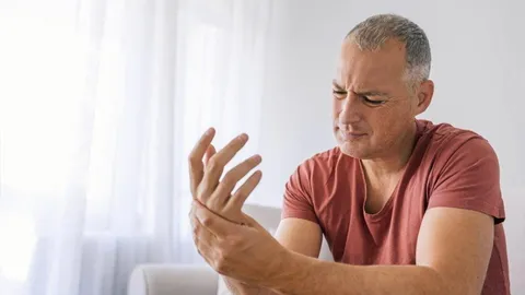 แค่อาการชา...อย่าชะล่าใจ อาจเป็นสัญญาณ...ปลายประสาทอักเสบ