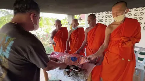 เจ้าของหมาที่ช็อกตายจากเรือระเบิด นำไปทำพิธีทางศาสนา เผยรักมากกอดทุกคืน (คลิป)