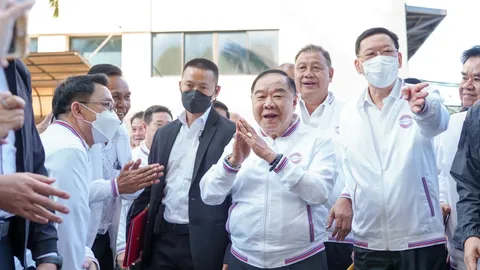 "ลุงป้อม" ปาดหน้า "ลุงตู่" อีก ชิงลง "พิษณุโลก-นครสวรรค์" 20 ม.ค. นี้ 