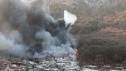 เกาหลีอพยพหนีไฟไหม้สลัมหมู่บ้านกูรยอง