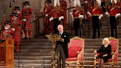 จัดงานฉลองราชาภิเษกสมเด็จพระราชาธิบดีชาร์ลส์ที่ 3