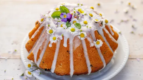 รู้จัก 10 ดอกไม้กินได้ มีอะไรบ้าง แต่งเค้กก็ได้ ตกแต่งจานก็สวย