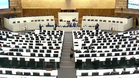 4 ส.ส.ใหม่รวมลูก “ชวน” รายงานตัวรับหน้าที่-ฝ่ายค้านล้างแค้นล่มประชุมสภา