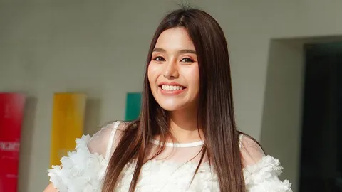 นักร้องสาว “ธัญญ่า อาร์สยาม” ถอยรถ BMW ป้ายแดงป็นรางวัลชีวิต