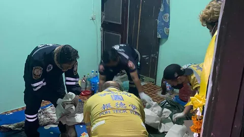 สลด หนุ่ม 34 นอนทับสายชาร์จมือถือ เป็นศพขึ้นอืดเหม็นคลุ้งคาห้องเช่า