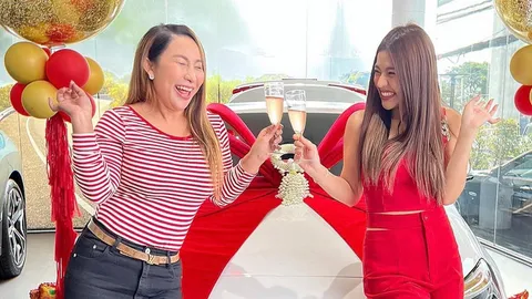 เฮลั่นรับทรัพย์ ลาล่า ฉลองถูกรางวัล ทะเบียนรถป้ายแดง ธัญญ่า อาร์สยาม ให้โชค