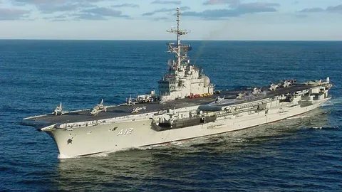 บราซิลเตรียมจมเรือบรรทุกเครื่องบิน นักอนุรักษ์โวยเป็นขยะหนัก 30,000 ตัน