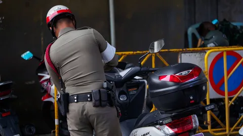 ปัดฝุ่นตําราด่าน ใช้แนวทางปี 64 ติด "BODYCAM" จเรตํารวจเข้มสุ่มเช็กทั่วประเทศ