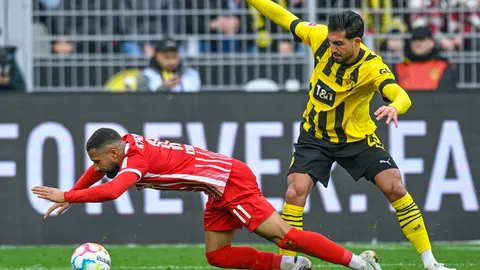 "ดอร์ทมุนด์" ยิงไม่ซ้ำหน้า ไล่ถล่ม "ไฟร์บวร์ก" 10 คน จี้จ่าฝูง 2 แต้ม สรุปผลบุนเดสลีกา