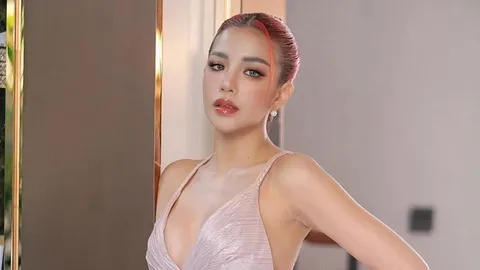 เกิดอะไรขึ้น ใบเตย อาร์สยาม โพสต์ตัดพ้อชีวิต คนแห่ส่งกำลังใจจำนวนมาก