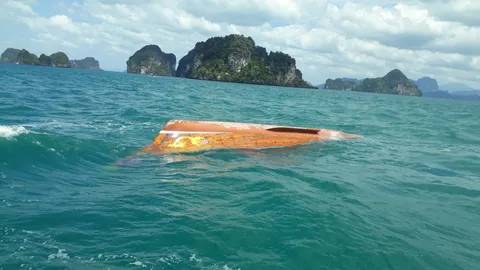 ระทึกอีก เรือหัวโทงนำเที่ยว ล่มที่เกาะห้อง ช่วยนักท่องเที่ยว 9 ชีวิตปลอดภัย