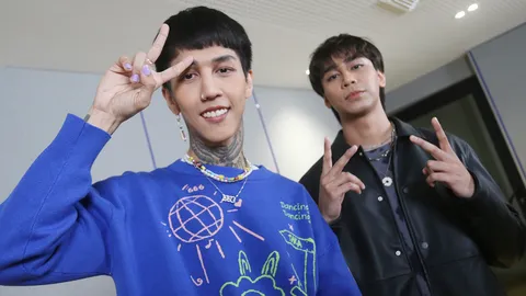 ปังไม่หยุด 2 หนุ่มวง เปเปอร์ เพลนส์ ล่าสุดคว้าพรีเซนเตอร์คนใหม่ของ “แลคตาซอย”