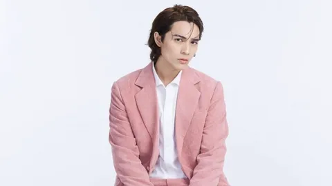 แน็ก ชาลี เลิกขายขำเปลี่ยนลุคใหม่ คนแห่ทักในที่สุดก็ใช้ความหล่อเป็นซะที 