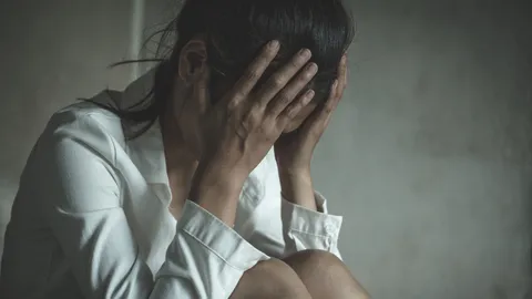 สาวสุดช้ำ ซื้อเครื่องสำอางออนไลน์ ใช้วันเดียวหน้าพัง ทรมานทุกครั้งที่เห็นตัวเอง