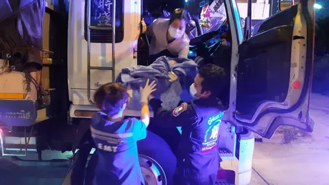 แม่อั้นไม่ไหว คลอดลูกสาวในรถบรรทุก คอหวยไม่พลาด "เลขเด็ด" ลุ้นโชค 16/2/66