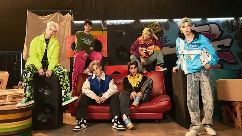 เกินต้าน 13 หนุ่มศิลปินแห่ง 2 วง "PSYCHIC FEVER" และ "DVI” ร่วมMV เพลง “To The Top”