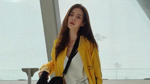 ชีพจรลงเท้า "ใบเฟิร์น" ตัวอยู่สิงคโปร์ แฟนๆลุ้นให้กลับมาทันฉลองวาเลนไทน์กับ หนุ่ม "นาย"