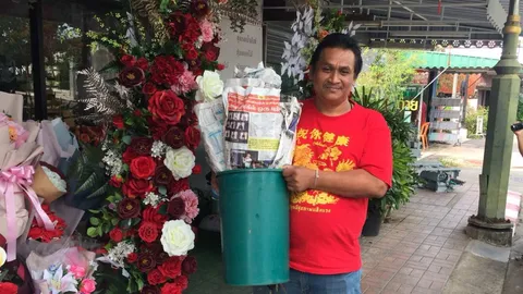 ธุรกิจดอกไม้ตรังคึกคักรับวาเลนไทน์ 2566 แม้ราคาจะพุ่ง แต่ยังเป็นที่ต้องการ