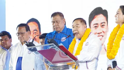 แห่ฟัง “บิ๊กป้อม” ปราศรัย 2 หมื่นคน ลั่น คัดเกรดเอมาให้เมืองกาญจน์แล้ว