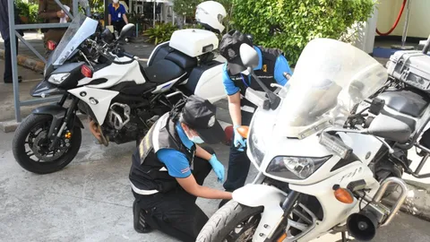 ลงดาบ 4 ตำรวจ รถนำวีไอพี เชือดผิดวินัยร้ายแรง เล็งสอบนักท่องเที่ยวสาวจีน