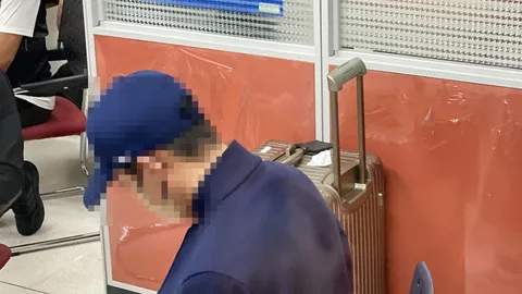 ตำรวจคุมตัว เบนซ์ เดม่อน ฝากขังโรงพักทุ่งสองห้อง หลังสอบเครียด 5 ชม.