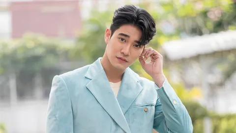 “ยูโร ยศวรรธน์” ปังข้ามปี! สุดแฮปปี้ด้อมงอก “ยูพิ้งค์-ยูพาย” ทำใจฟู ปักหมุดความโสด