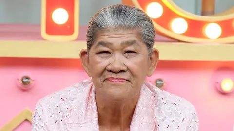 70 ยังแจ๋ว ยายชา เถิดเทิง เคลียร์ยังไม่ตุย เเค่ถูกหามส่งโรงพยาบาลกลางดึก 