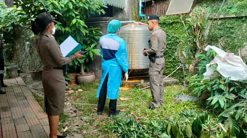 แม่ค้าปัญหารุมเร้า ปีนลงแท็งก์น้ำหลังบ้านฆ่าตัวตาย เจอศพพองอืด