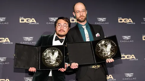 ผู้กำกับ “ซือเจ๊ทะลุมัลติเวิร์ส” คว้ารางวัลดีจีเอ อวอร์ดส์