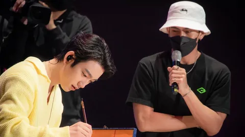 ดาราอากาเซ่ตัวจริง "เต้ย–พงศกร" แฟนบอยแต้มบุญสูงได้เป็นลักกี้แฟนของ “จินยอง GOT7”