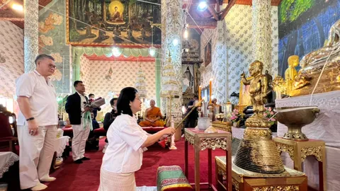 "คุณหญิงสุดารัตน์" ถวายองค์ "พระพุทธเจ้าน้อย" วัดพระธาตุช่อแฮ จ.แพร่