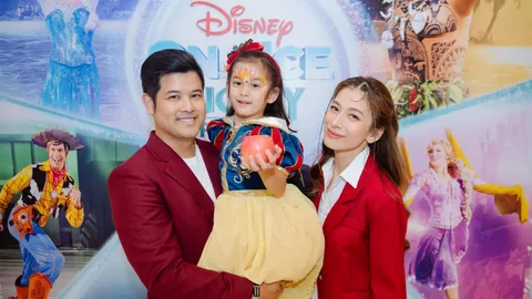ดาราหอบลูกรอชม "ดิสนีย์ ออน ไอซ์" มิกกี้ เมาส์พาออกเดินทางผจญภัย