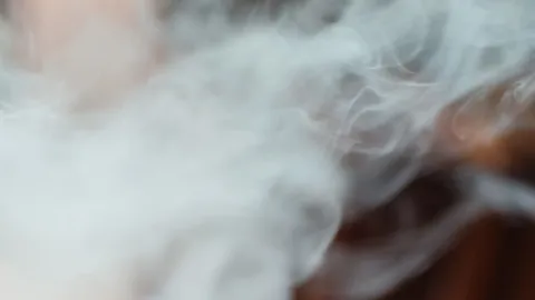 พรรคการเมืองลั่นต้านบุหรี่ไฟฟ้าถูกกฎหมาย “อนุทิน” จี้ผุดกฎกระทรวงห้ามนำเข้า-ขาย