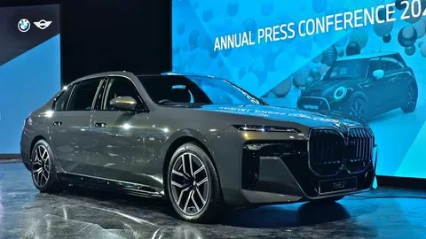 เรือธงลงถนน BMW New 750e xDrive M Sport 2023 เสียบปลั๊กควัก 7 ล้าน! 