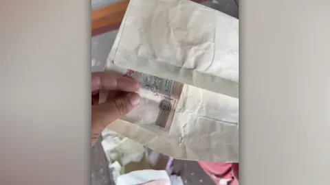 เกือบไปแล้ว เก็บบ้านจะเอาขยะไปเผา เอะใจเปิดซองงานบวช เจอเงินเพียบ