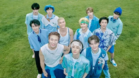 รอฟิน! คอนเสิร์ตครั้งแรกของ 11 หนุ่ม INTO1