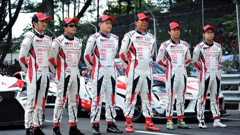 ยืนหนึ่งเจ้าความเร็ว TOYOTA GAZOO RACING TEAM THAILAND รับถ้วยพระราชทาน แชมป์ประเทศไทย