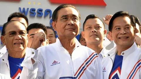 โหนมาโหนไปรวมไทยสร้างชาติ