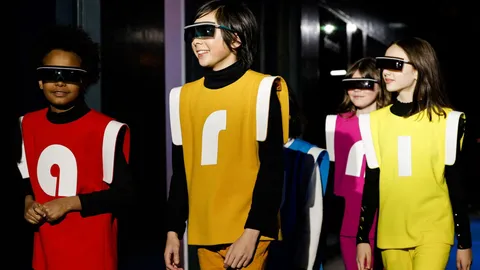 Pierre Cardin กลับมาทวงคืนรันเวย์ เฉิดฉายในปารีส แฟชั่น วีก 2023