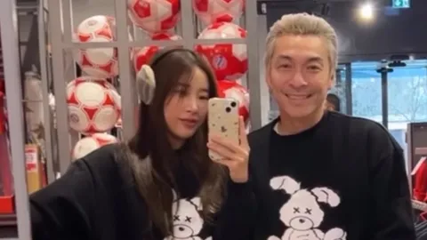 โลกนี้เป็นสีชมพู ปู แบล็คเฮด ใส่เสื้อคู่ แจนจัง สุดน่ารัก ควงกันเที่ยวเยอรมนี