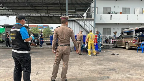 "จอดขวาง" ถึงตาย ศึกโชเฟอร์รถหัวลาก ยิงลุงเจ็บ-หลานคาที่ มือสังหารรอมอบตัว